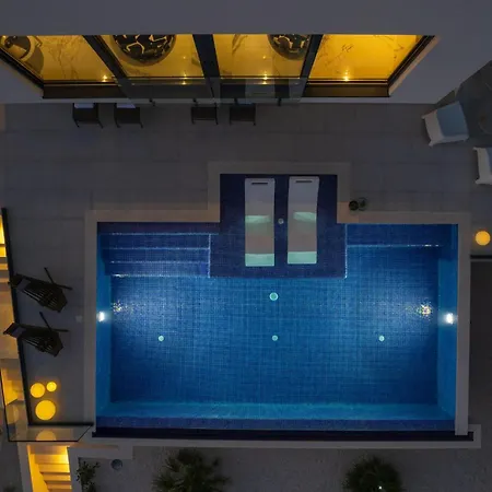 Hotel Julian 3*